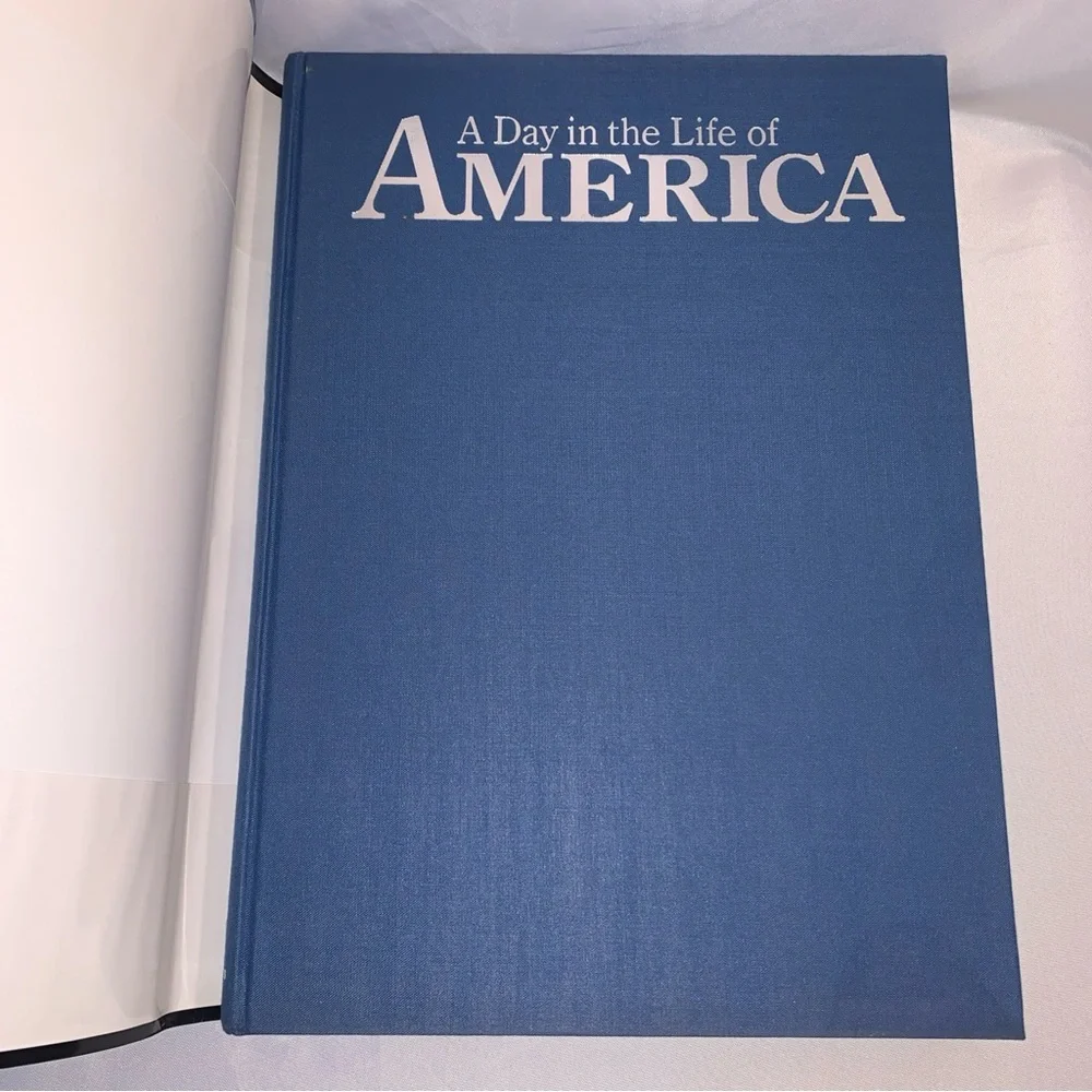 A Day in the Life of America Book 272 Pages Scrapbook of a Nation 200 photos